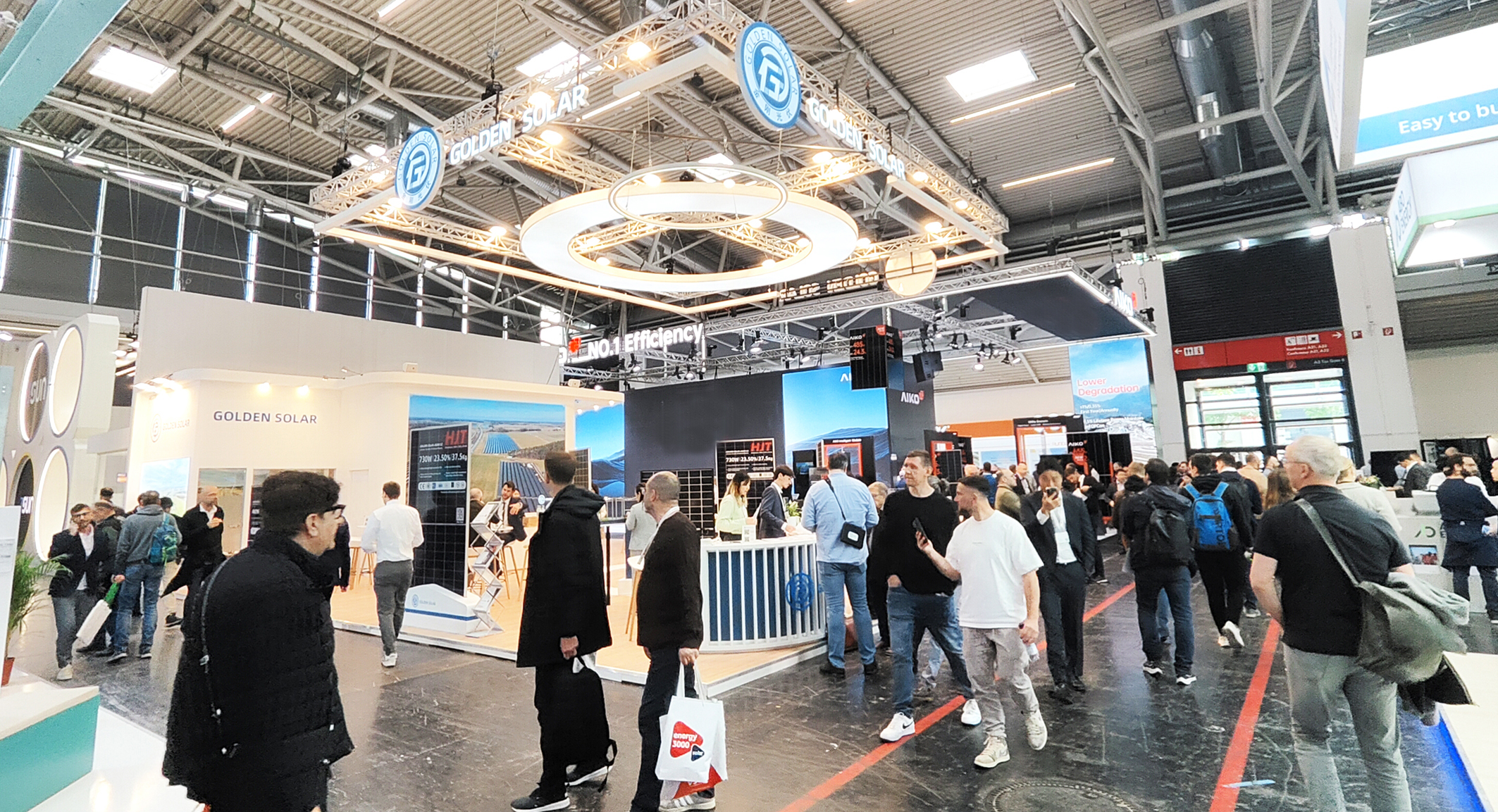 ��������ʵ������¹�Intersolar Europe��ȫ��ս������������